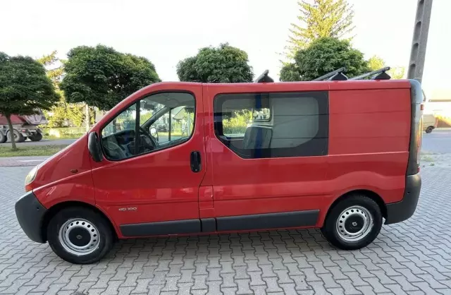 RENAULT Trafic 