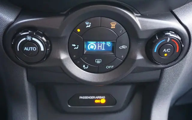 FORD EcoSport 1.0 EcoBoost ACTIVE