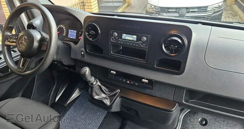 MERCEDES-BENZ SPRINTER 311CDI 37 