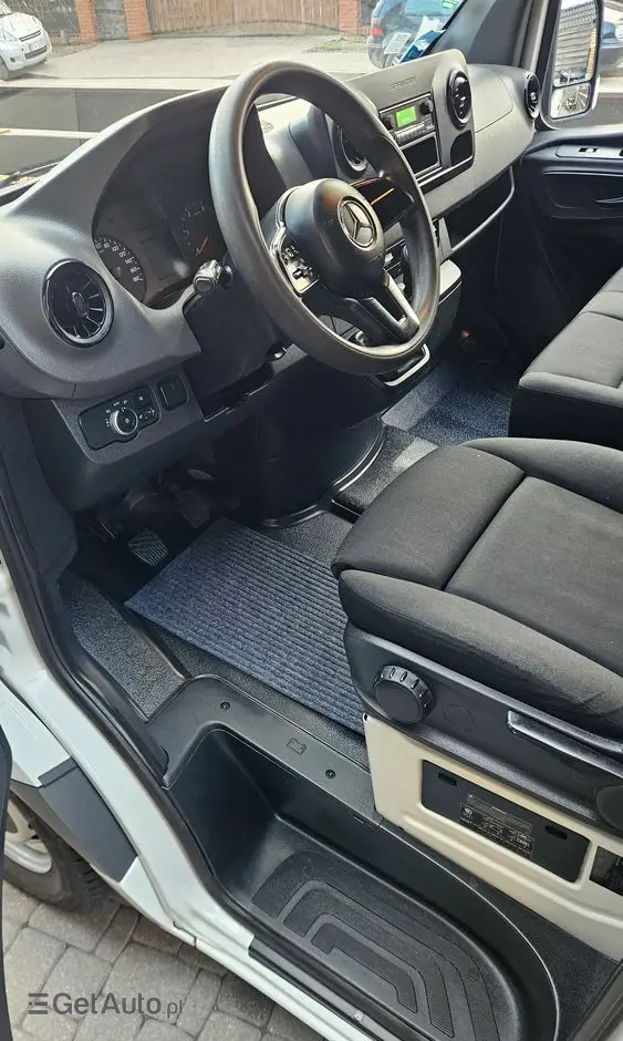 MERCEDES-BENZ SPRINTER 311CDI 37 