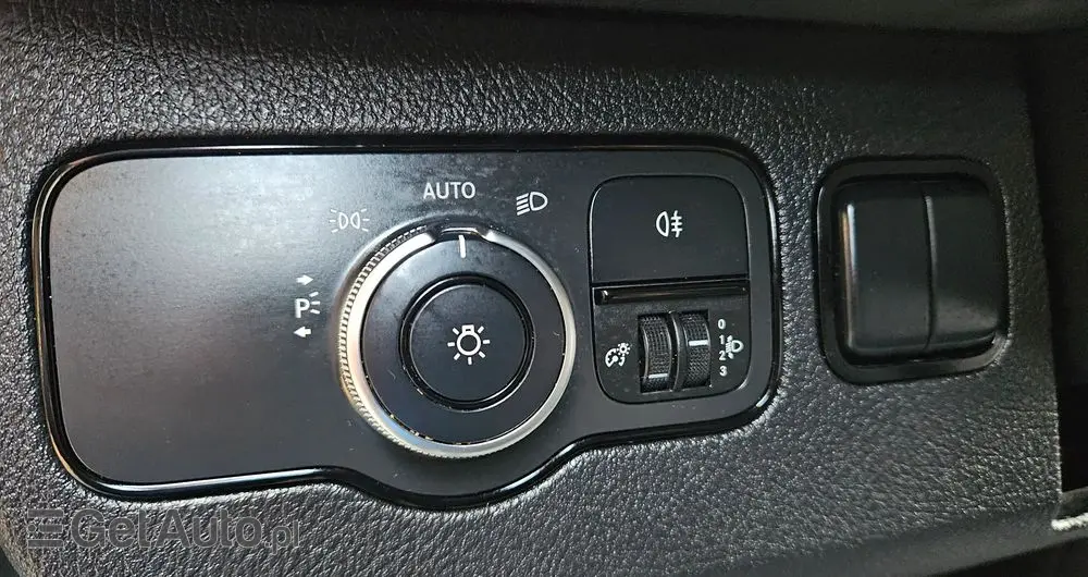 MERCEDES-BENZ SPRINTER 311CDI 37 