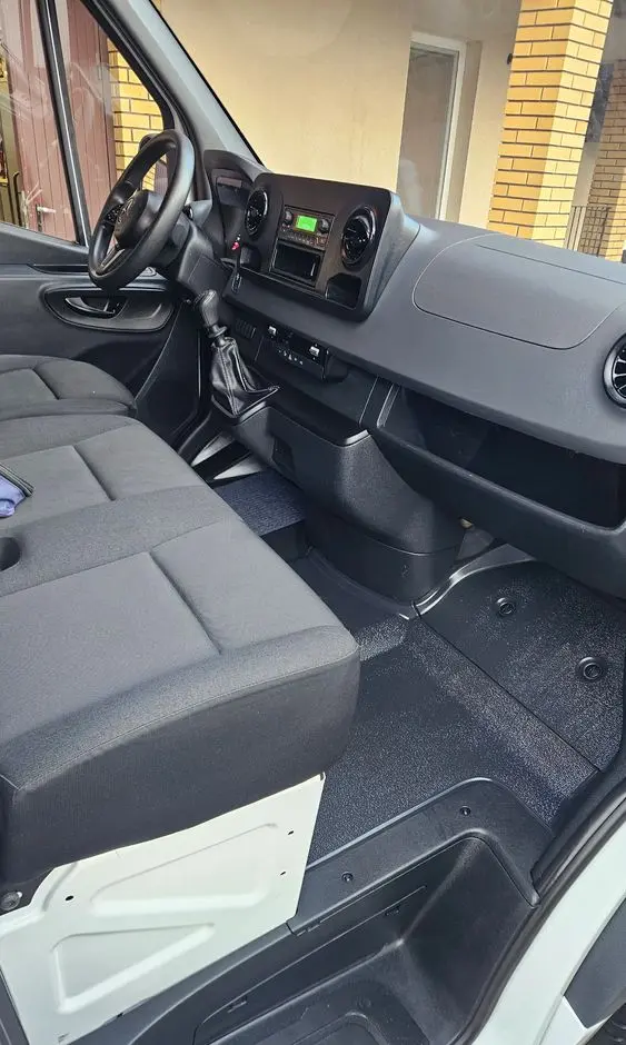MERCEDES-BENZ SPRINTER 311CDI 37 