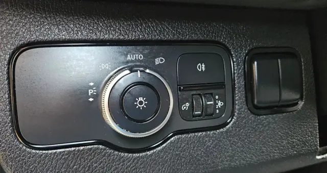 MERCEDES-BENZ SPRINTER 311CDI 37 