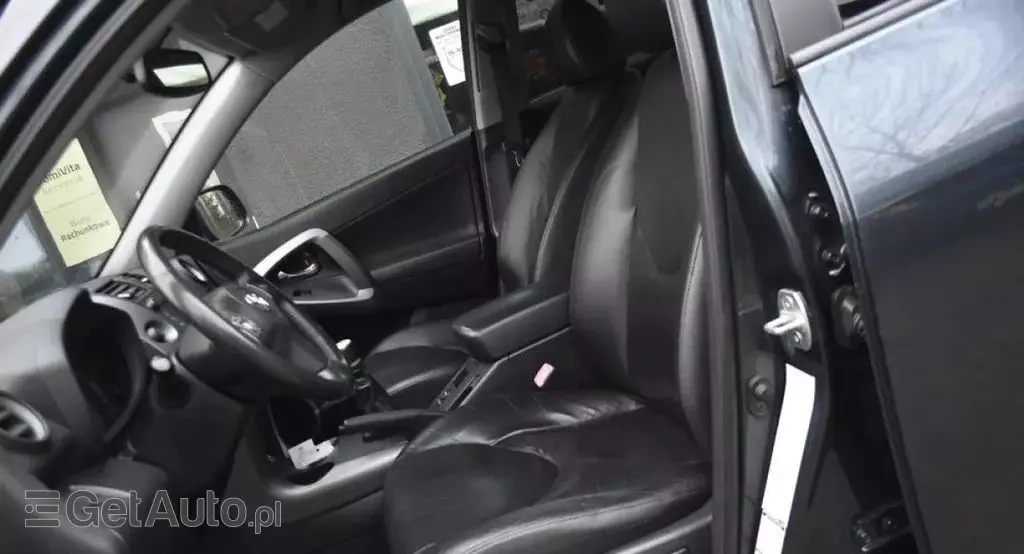 TOYOTA Rav 4 