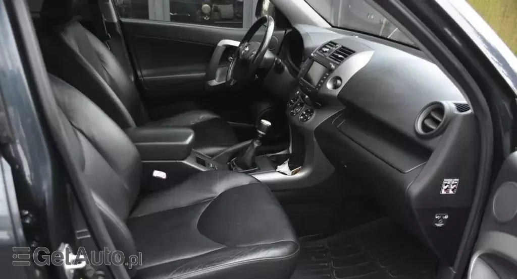 TOYOTA Rav 4 