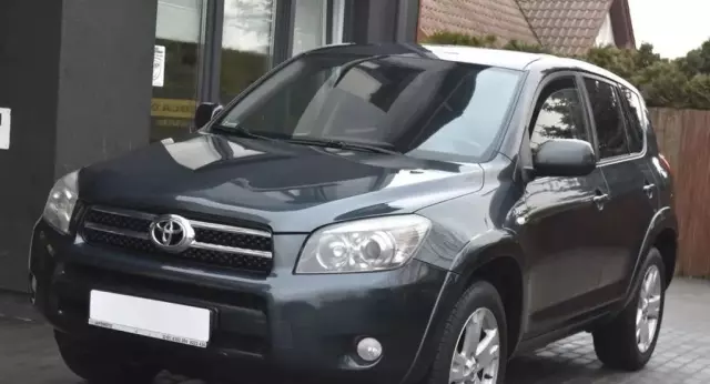 TOYOTA Rav 4 
