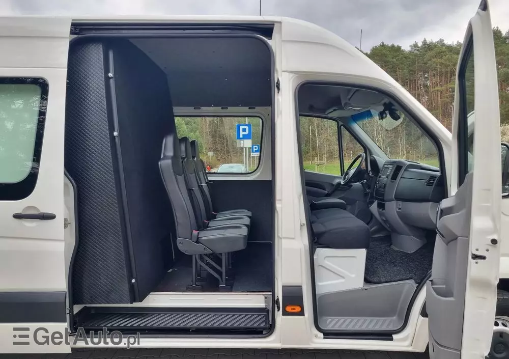 VOLKSWAGEN Crafter 