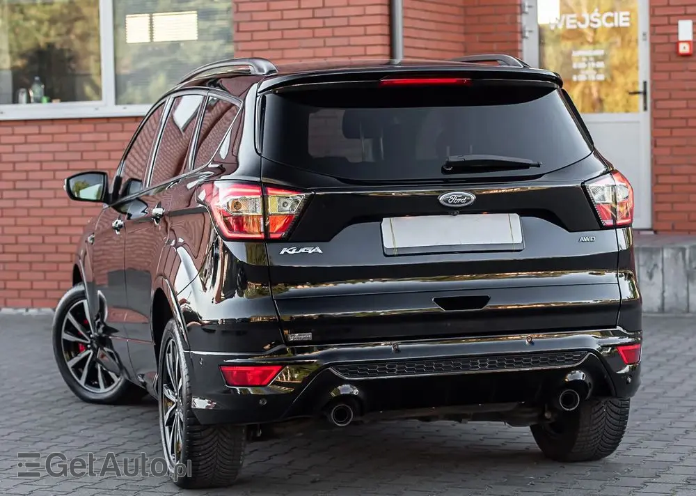 FORD Kuga 2.0 TDCi 4x4 ST-Line
