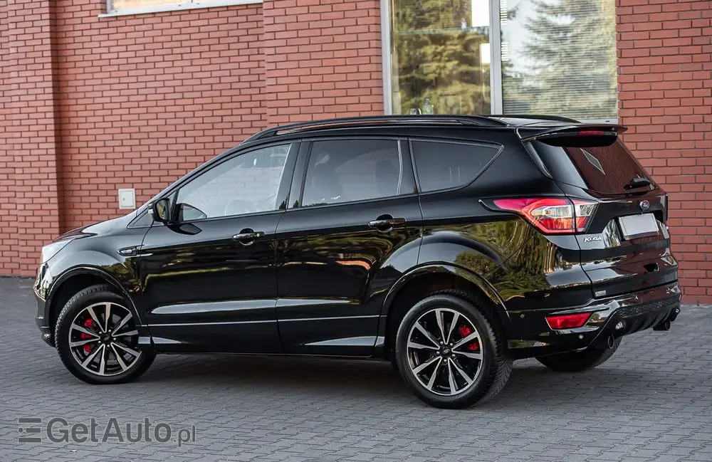 FORD Kuga 2.0 TDCi 4x4 ST-Line