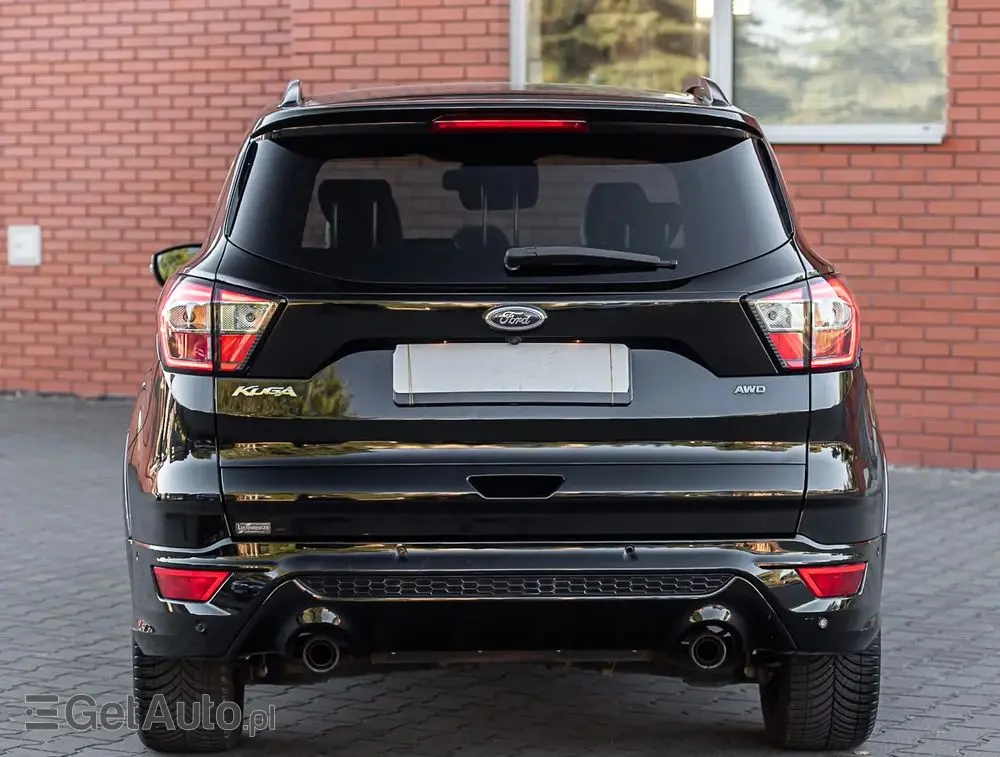 FORD Kuga 2.0 TDCi 4x4 ST-Line