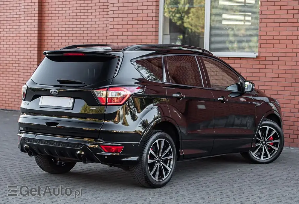 FORD Kuga 2.0 TDCi 4x4 ST-Line