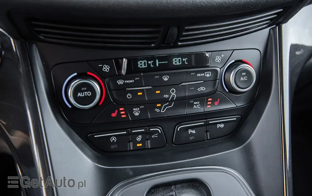 FORD Kuga 2.0 TDCi 4x4 ST-Line