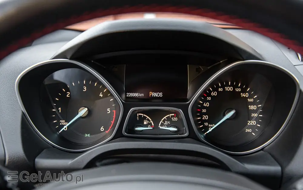 FORD Kuga 2.0 TDCi 4x4 ST-Line