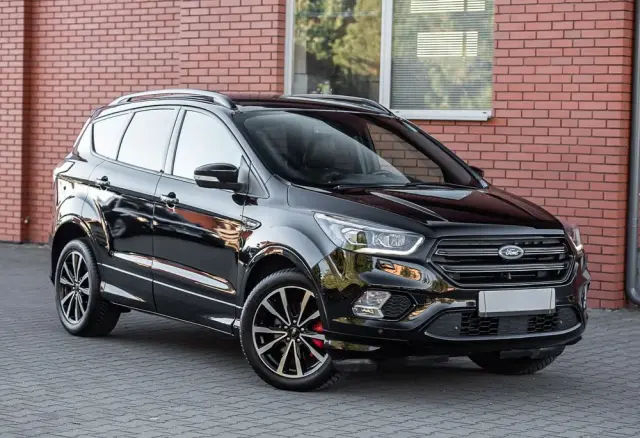 FORD Kuga 2.0 TDCi 4x4 ST-Line