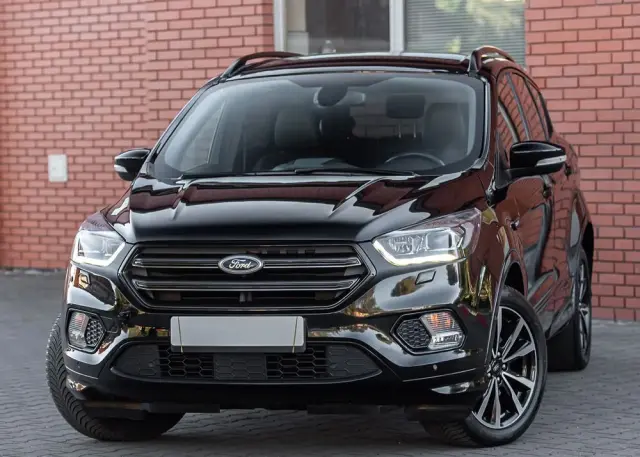 FORD Kuga 2.0 TDCi 4x4 ST-Line