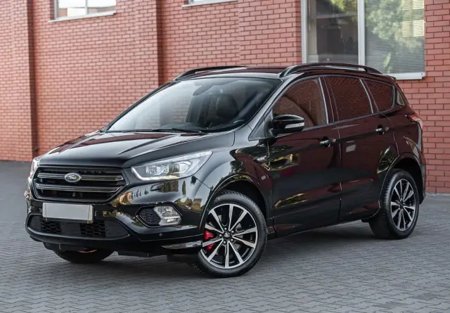 FORD Kuga 2.0 TDCi 4x4 ST-Line