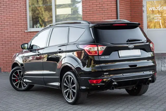 FORD Kuga 2.0 TDCi 4x4 ST-Line