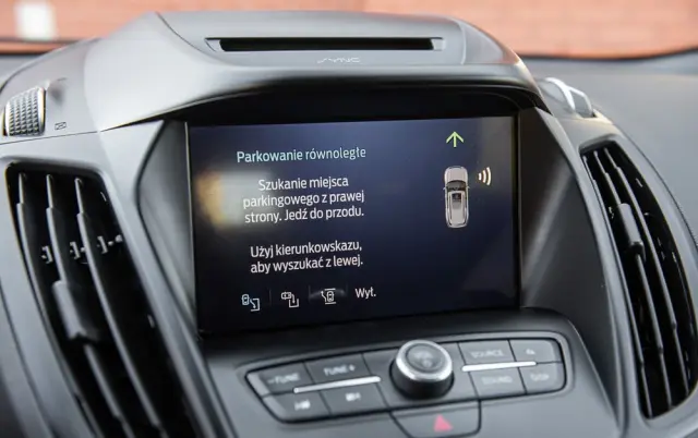 FORD Kuga 2.0 TDCi 4x4 ST-Line