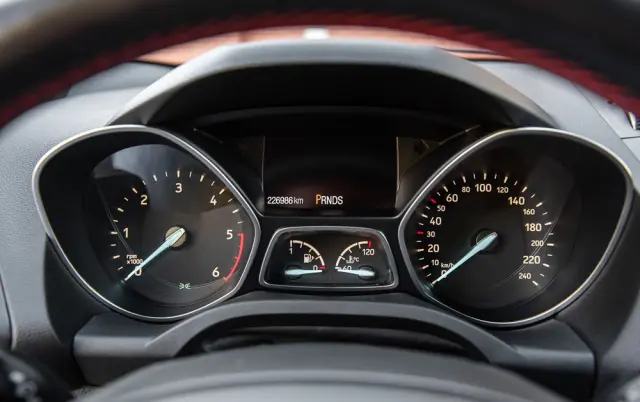 FORD Kuga 2.0 TDCi 4x4 ST-Line