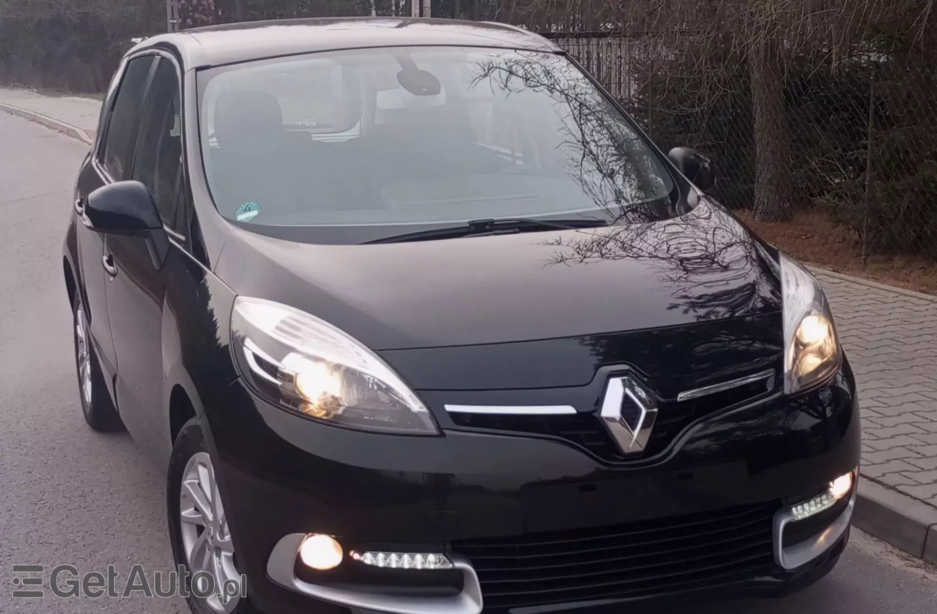 RENAULT Scenic 1.6 16V (110 KM)