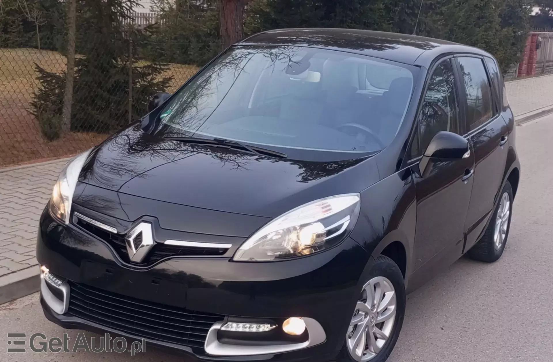 RENAULT Scenic 1.6 16V (110 KM)