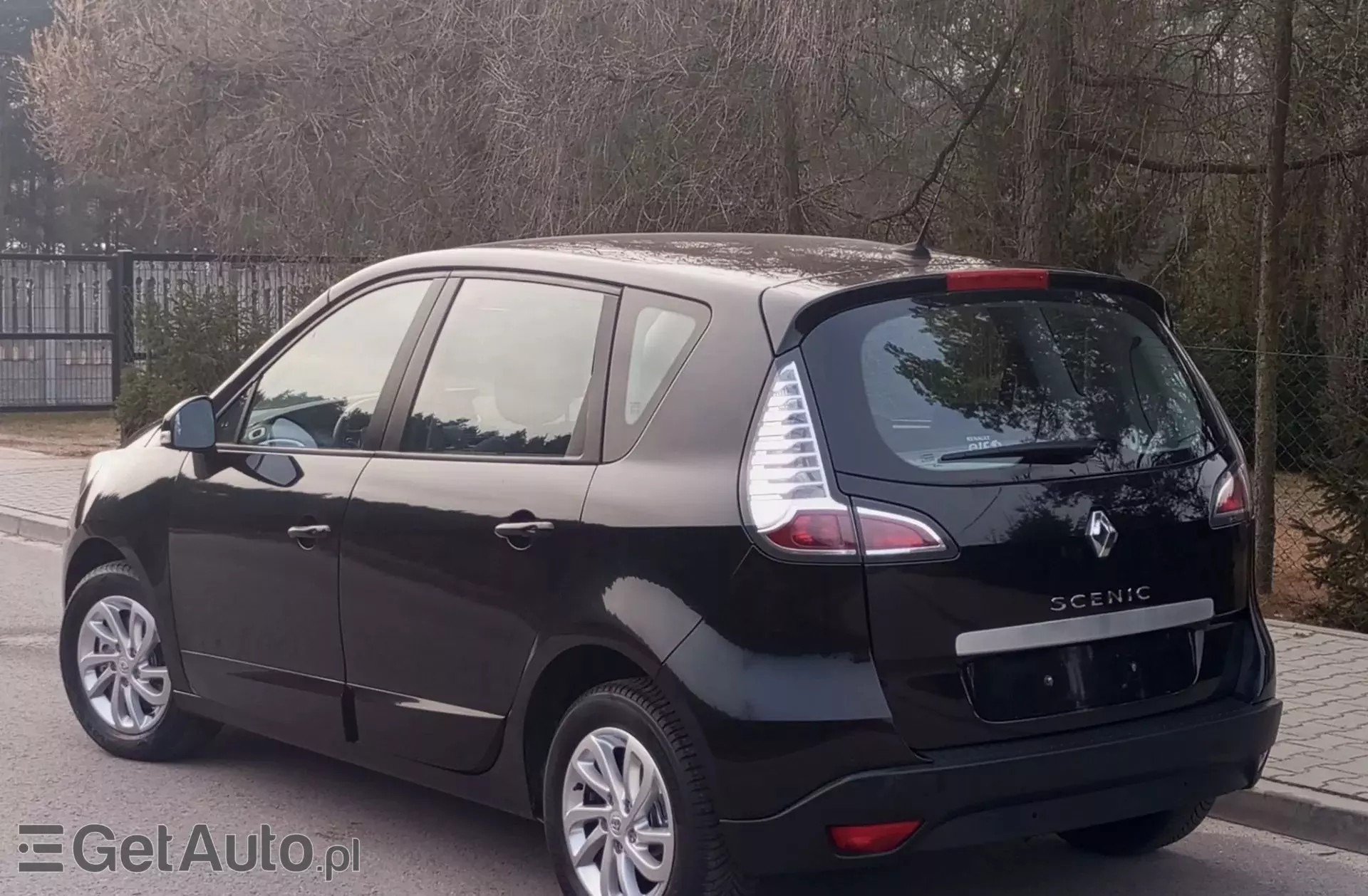 RENAULT Scenic 1.6 16V (110 KM)