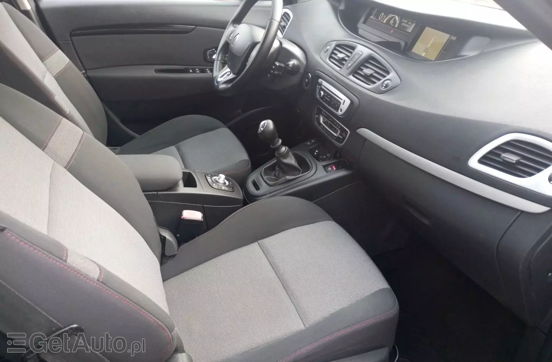 RENAULT Scenic 1.6 16V (110 KM)