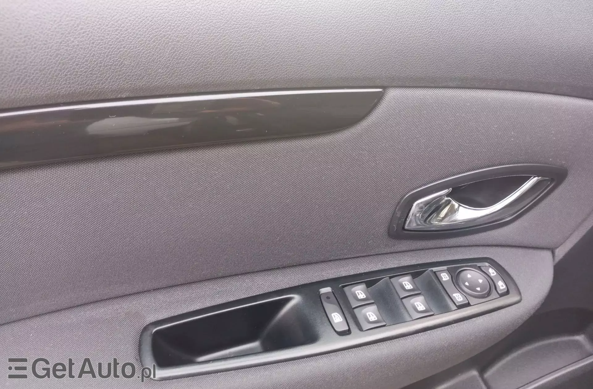 RENAULT Scenic 1.6 16V (110 KM)