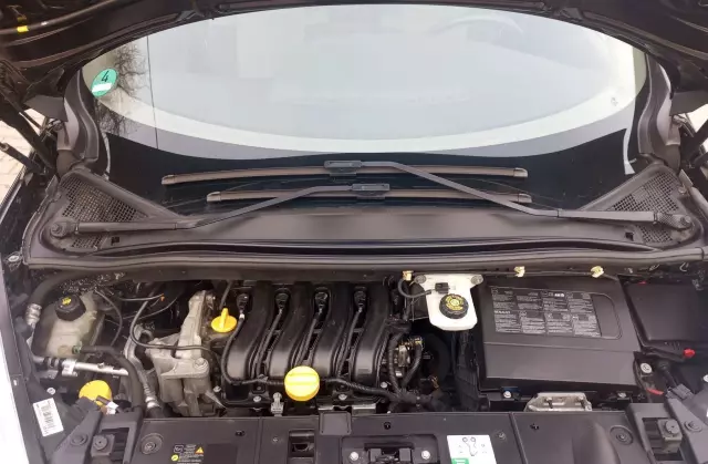 RENAULT Scenic 1.6 16V (110 KM)