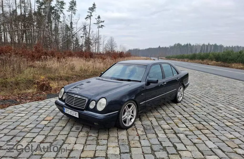 MERCEDES-BENZ Klasa E 