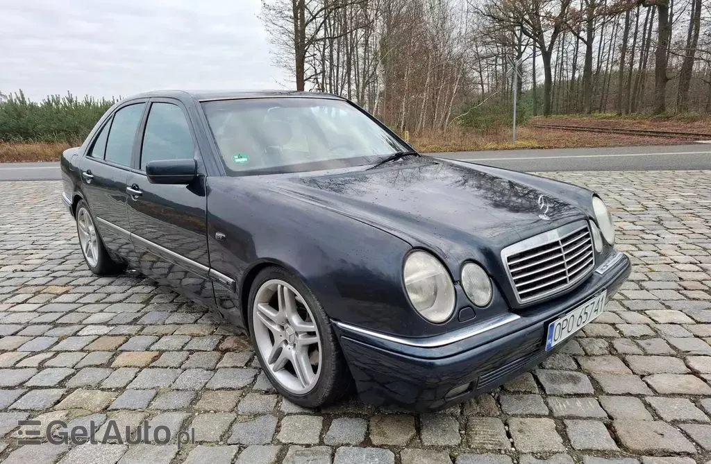 MERCEDES-BENZ Klasa E 