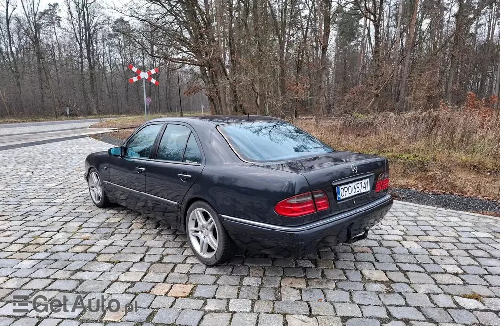 MERCEDES-BENZ Klasa E 