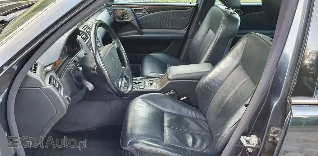 MERCEDES-BENZ Klasa E 