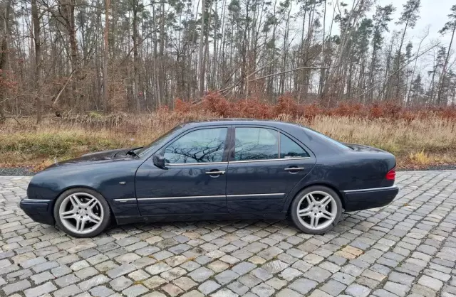 MERCEDES-BENZ Klasa E 