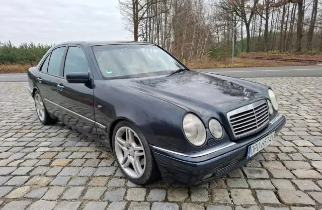 MERCEDES-BENZ Klasa E 