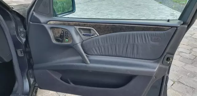 MERCEDES-BENZ Klasa E 