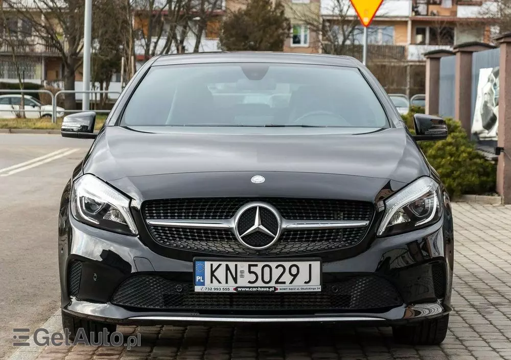 MERCEDES-BENZ Klasa A 160 AMG Line