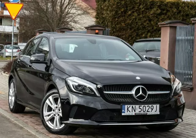 MERCEDES-BENZ Klasa A 160 AMG Line