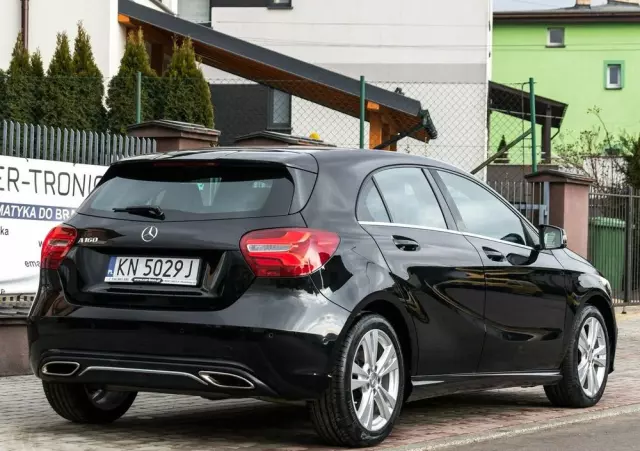 MERCEDES-BENZ Klasa A 160 AMG Line