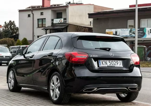 MERCEDES-BENZ Klasa A 160 AMG Line
