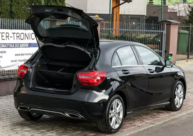 MERCEDES-BENZ Klasa A 160 AMG Line