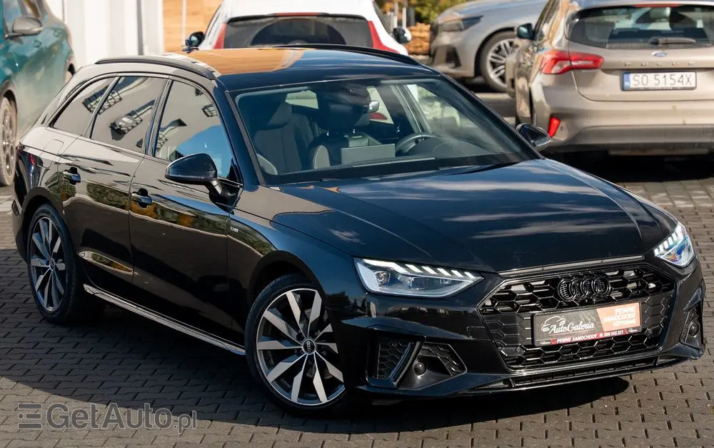 AUDI A4 Avant 35 TFSI S tronic S line