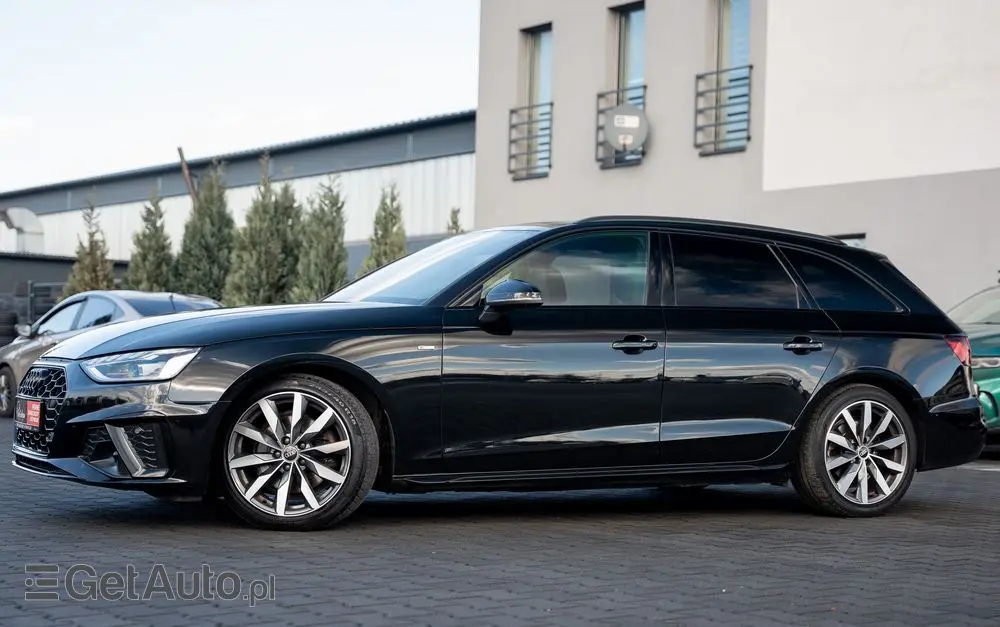AUDI A4 Avant 35 TFSI S tronic S line