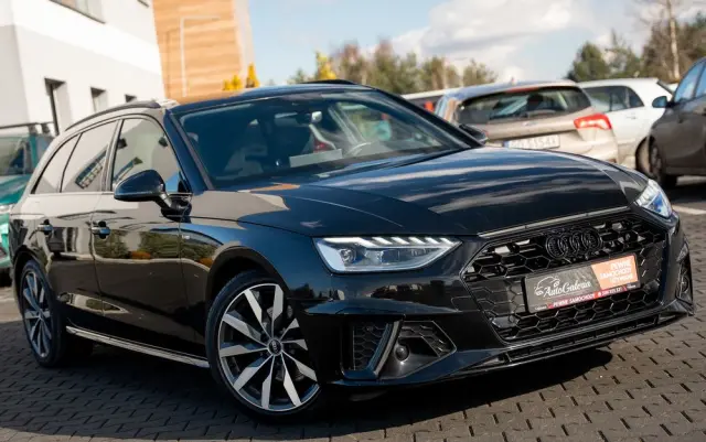 AUDI A4 Avant 35 TFSI S tronic S line