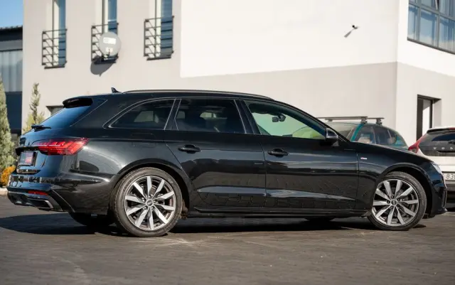 AUDI A4 Avant 35 TFSI S tronic S line