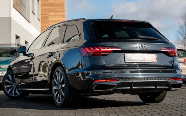 AUDI A4 Avant 35 TFSI S tronic S line