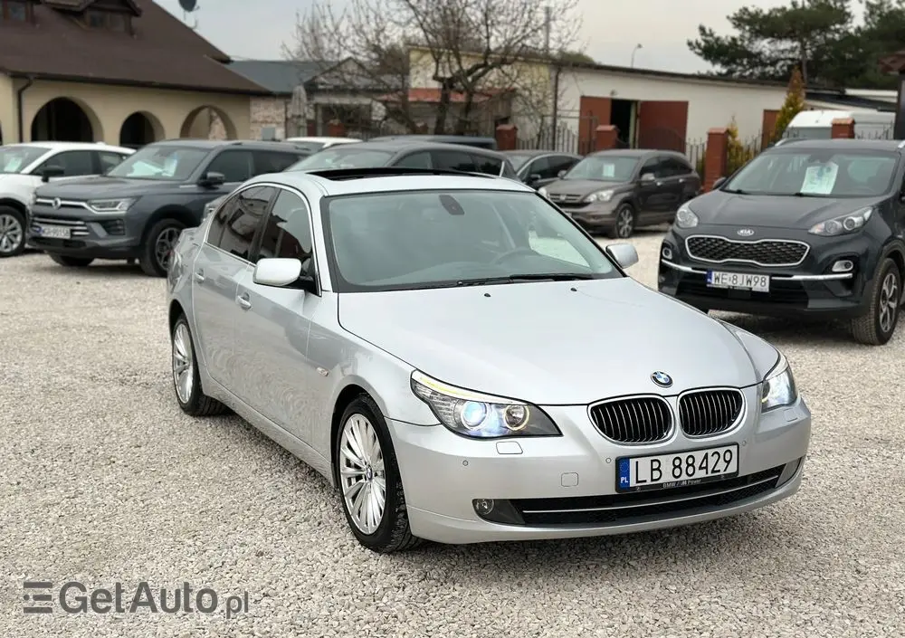 BMW Seria 5 523i