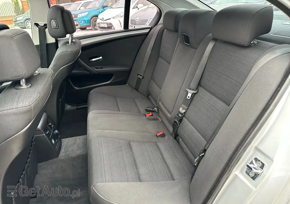 BMW Seria 5 523i