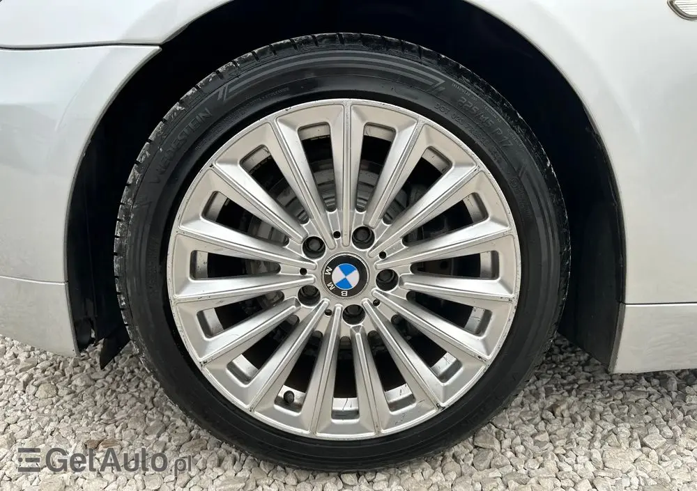 BMW Seria 5 523i