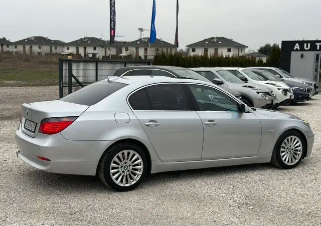 BMW Seria 5 523i